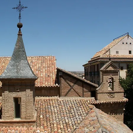 Oasis Backpackers' * Toledo