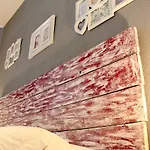 오아시스 백패커스 호스텔 *