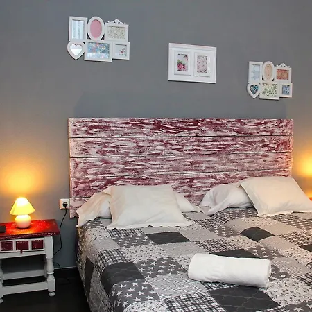 Oasis Backpackers' Hostal *