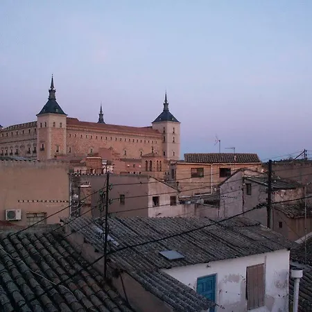 Oasis Backpackers' Hostal Toledo