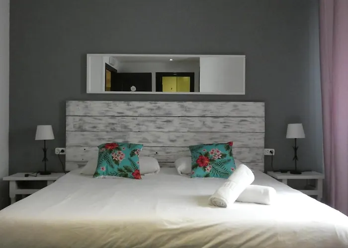 オアシス バックパッカーズ *